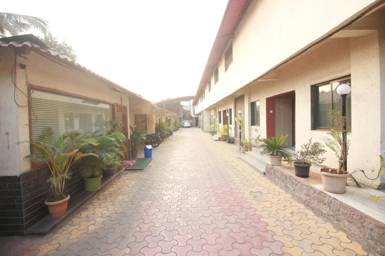 Hotel Nest Inn Residency Bhiwandi Exteriör bild