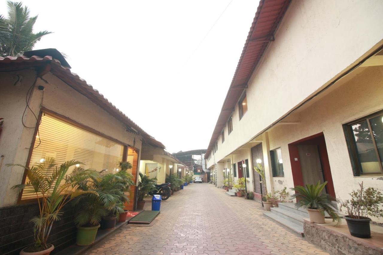 Hotel Nest Inn Residency Bhiwandi Exteriör bild