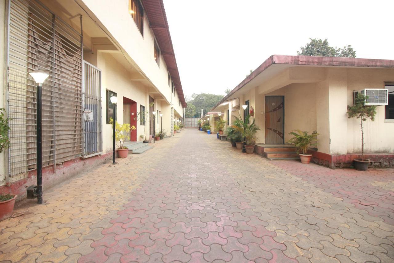 Hotel Nest Inn Residency Bhiwandi Exteriör bild
