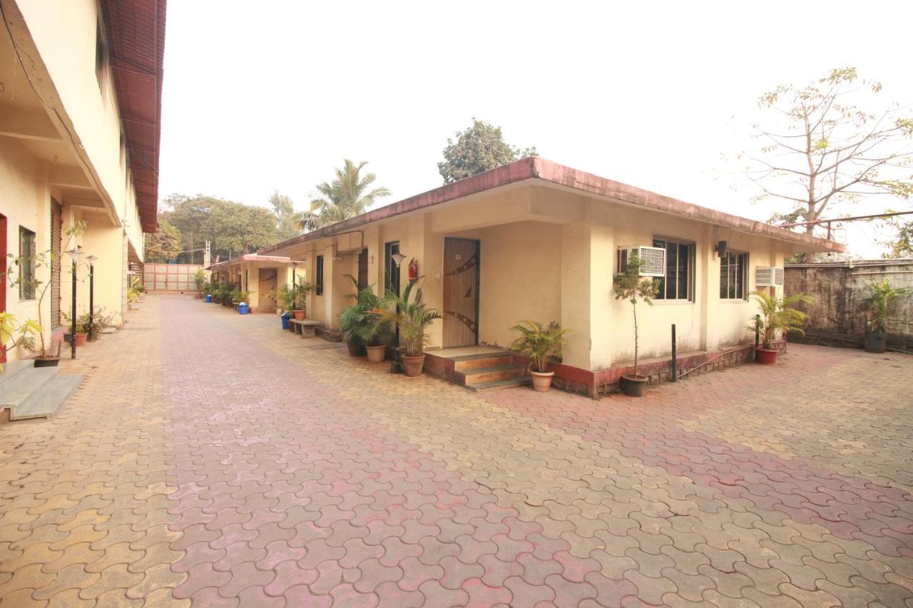 Hotel Nest Inn Residency Bhiwandi Exteriör bild
